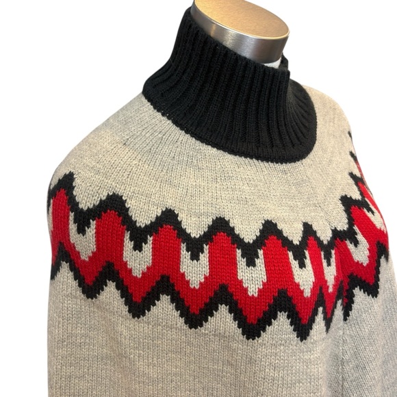 HBC Olympic Team Canada Women's Poncho Black Red Patterned Fringe One Size - Picture 3 of 12